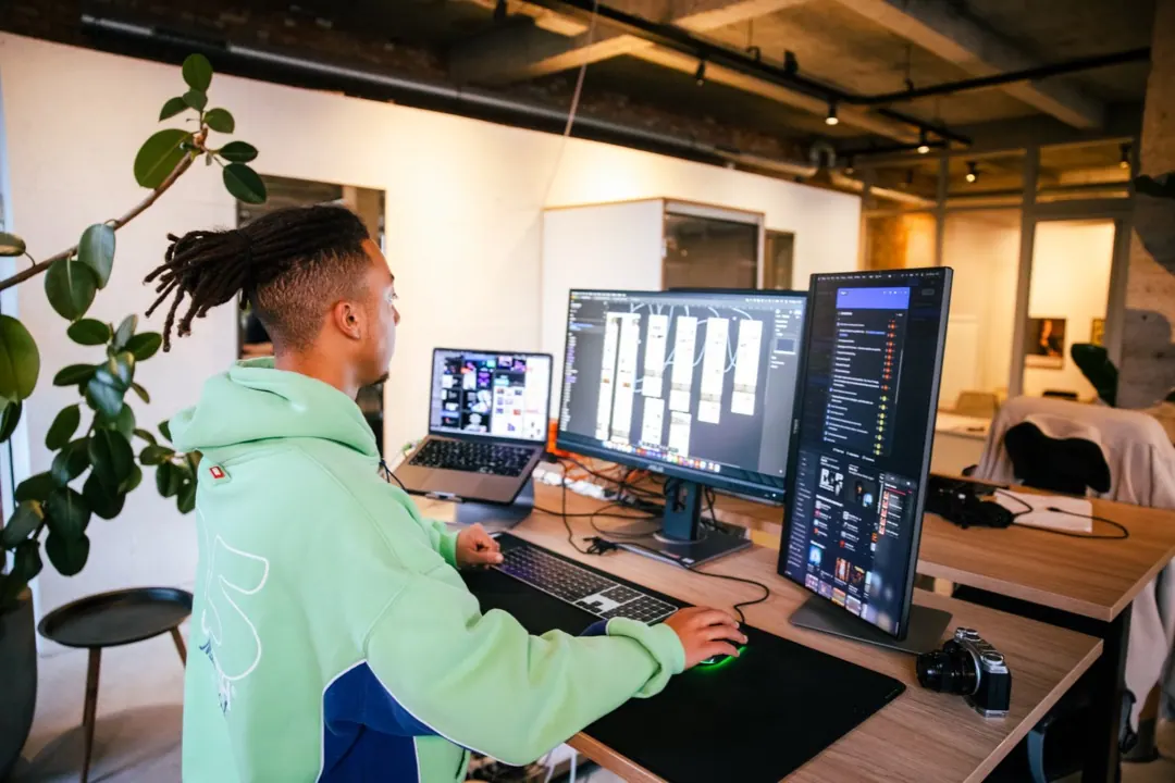 Building ad creative at Stigo